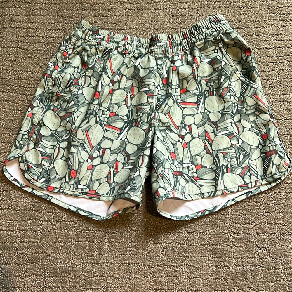 Columbia Stylish Girl’s Green Patterned Shorts Large